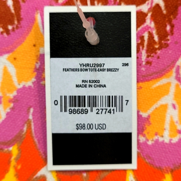 Juicy Couture Beach/Weekend/Gym Canvas Bag - Picture 5 of 5